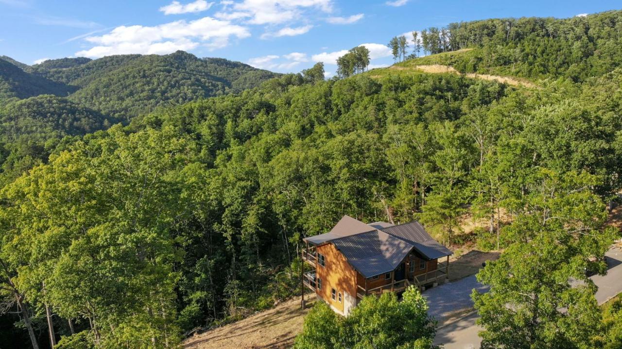 New / 3 King Suites / Sleeps12 / View / 5 Mi To Pf / Hot Tub 세비어빌 외부 사진