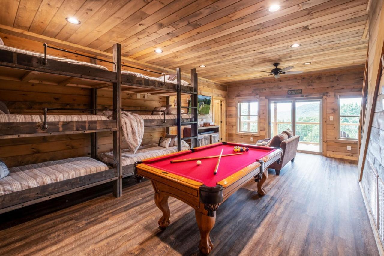 New / 3 King Suites / Sleeps12 / View / 5 Mi To Pf / Hot Tub 세비어빌 외부 사진